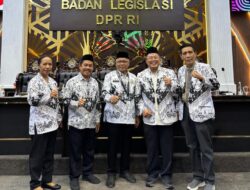 Kesetaraan Guru Belum Merata, PGRI Jabar Audiensi ke DPR RI