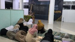 Maraton Kaji Kitab Kuning, Santri Al-Munawar Jarnauziyyah Pusat Ngaji Hingga Tengah Malam