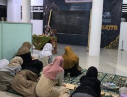 Maraton Kaji Kitab Kuning, Santri Al-Munawar Jarnauziyyah Pusat Ngaji Hingga Tengah Malam
