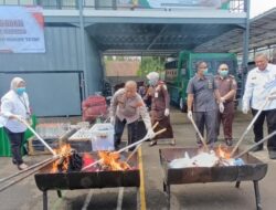 Kejari Ciamis Musnahkan Barang Bukti 107 Perkara: Sabu, Senjata Api, hingga Uang Palsu
