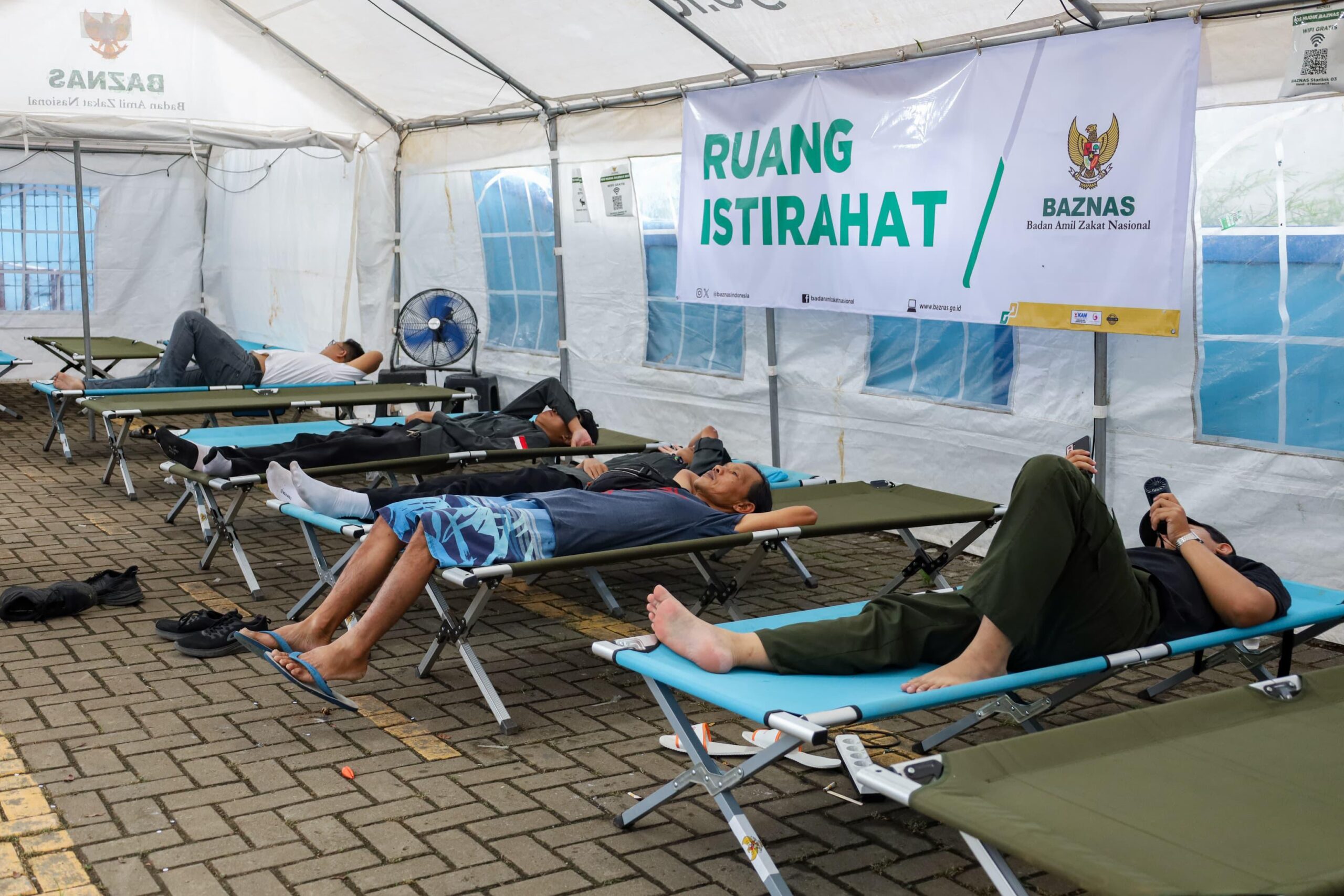 Manjakan Pemudik, Pos Mudik BAZNAS di Tasikmalaya Siapkan 12 Fasilitas Gratis Mulai dari Pijat hingga Bank Makanan