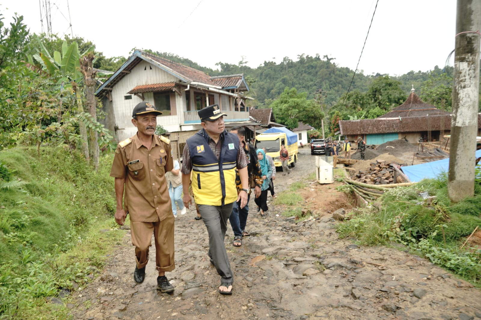 Tinjau Jalur Selatan, Bupati Garut Siapkan 2 Opsi Konektivitas Jalur Desa ke Nasional