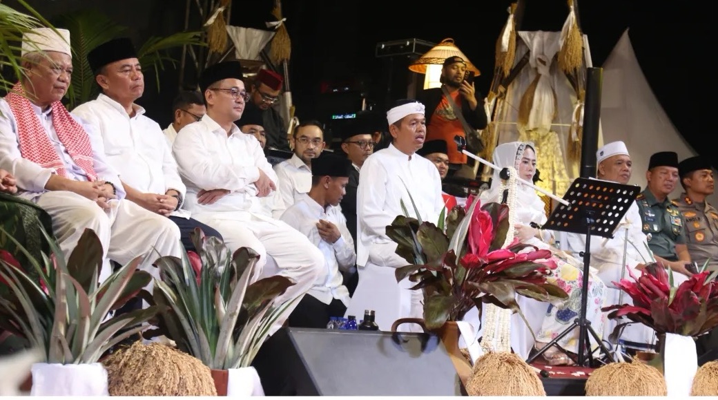Gubernur Jabar dan Bupati Tasikmalaya Gelar Safari Tarawih di Rajapolah