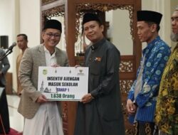 Bupati Tasikmalaya Luncurkan Insentif bagi 46 Ribu Ajengan dan Guru Ngaji