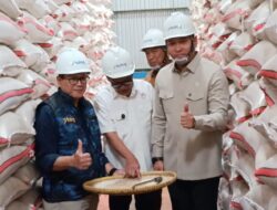 Wamentan Sidak Bulog Ciamis dan Pastikan Stok Beras Nasional Sangat Aman
