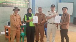 Sinergi Disdukcapil Garut dan TNI, Hadirkan Layanan Adminduk di Lokasi TMMD