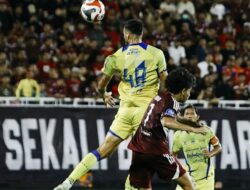 Gol Sundulan Julio Cesar, Bawa Persib Bandung Selangkah Lagi Hattrick Juara