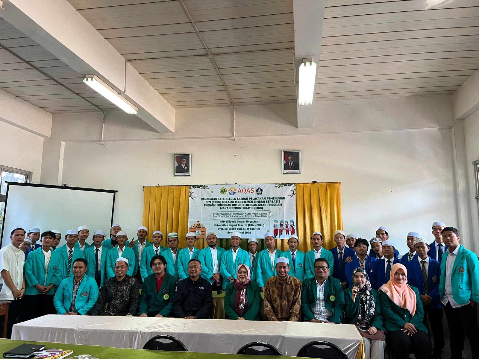 Dukung MBG, UNJ Hibahkan Mesin Pembubur Maggot untuk Pengelolaan Limbah Berbasis Ekonomi Sirkular