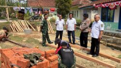 Sulap MCK Tak Layak Jadi Fasilitas Bermartabat, Forkopimcam Parungponteng Bahagia