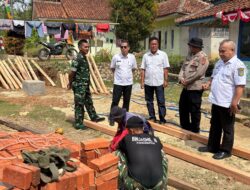 Sulap MCK Tak Layak Jadi Fasilitas Bermartabat, Forkopimcam Parungponteng Bahagia